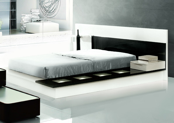 Eastern King Impera Modern-Contemporary lacquer platform bed