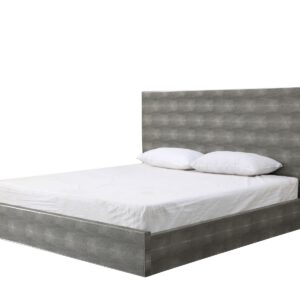 Dynasty - Eastern King Modern Shagreen Bedroom Set - 3 Drawer