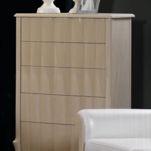 VGSLE-WATERFALL-CHEST
